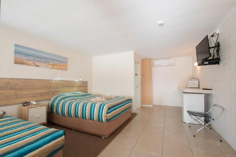 A & A Motel - Tourism Townsville 2