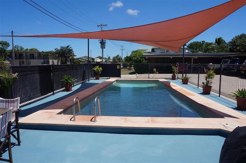 A & A Motel - Tourism Townsville 1