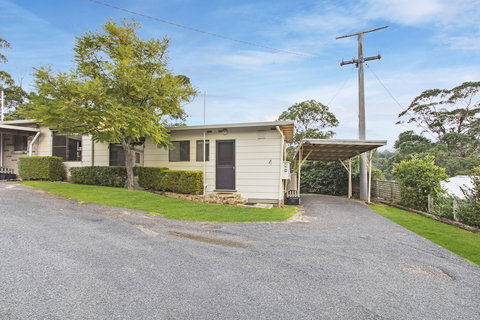 Jetty Road Retreat - Tourism Townsville 0