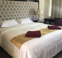Inland Oasis Motel - Tourism Townsville