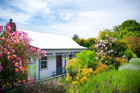 Fortuna Cottage - Tourism Townsville 5