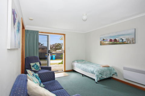 Carmens Inn - Tourism Townsville 3