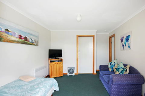 Carmens Inn - Tourism Townsville 6