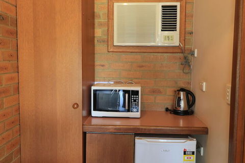 Quays Motel San Remo - Tourism Townsville 6