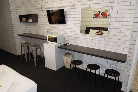 Jackaroo Apartments - Tourism Townsville 2