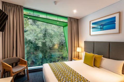 Quest Mounts Bay Road - Tourism Townsville 0