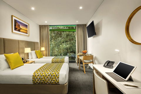 Quest Mounts Bay Road - Tourism Townsville 3