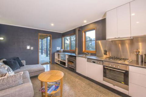 Studio 13 - Tourism Townsville 7