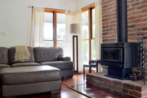 La Sila Homestead On Marrowbone Cutest Cottage In The Hunter With Killer Views - Tourism Townsville 6