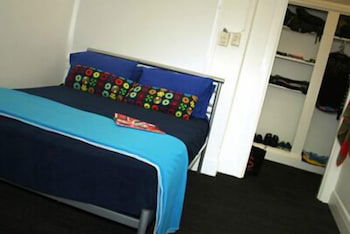 Zing Backpackers - Tourism Townsville 4