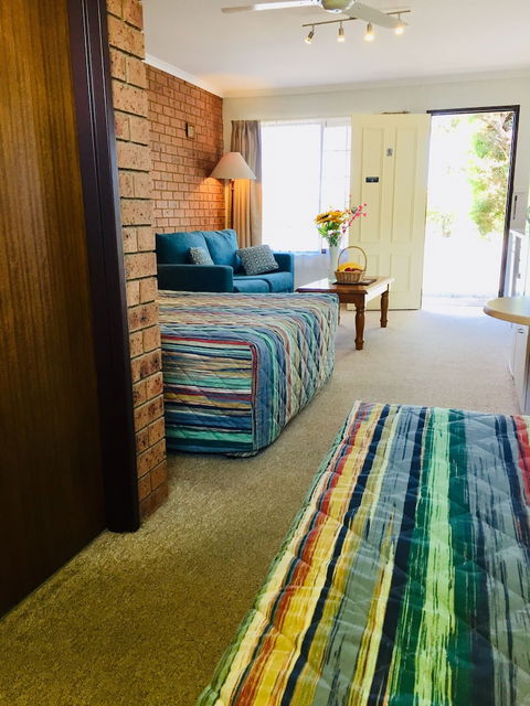 Colonial Motor Inn Pambula - Tourism Townsville 1