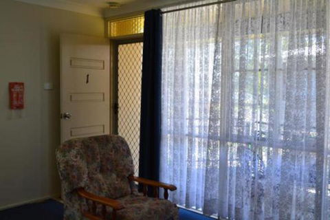 Sundial Holiday Units - Tourism Townsville 7