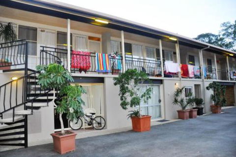 Sundial Holiday Units - Tourism Townsville 0