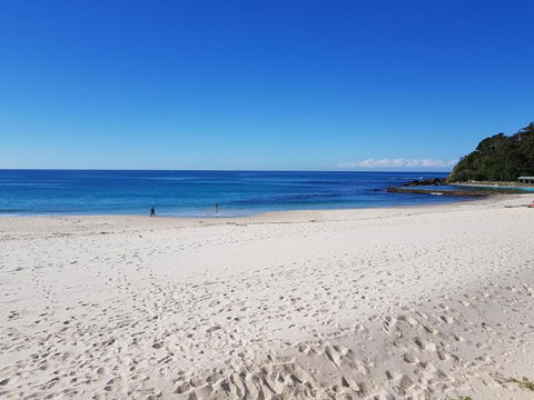 CHILL OUT BEACHSIDE At FORSTER - Tourism Townsville 4