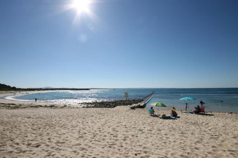CHILL OUT BEACHSIDE At FORSTER - Tourism Townsville 6