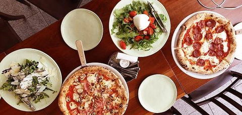 Wild Poppy Cafe - Tourism Townsville 4