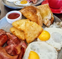 Caph's Restaurant  Cafe Bar - Tourism Townsville