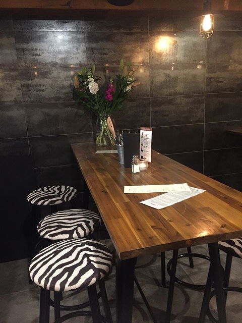 Z Bar And Restaurant - Tourism Townsville 0