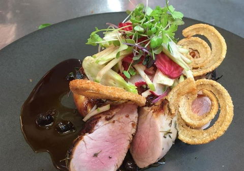 Gip's Restaurant - Tourism Townsville 9