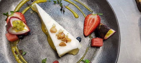 Gip's Restaurant - Tourism Townsville 1