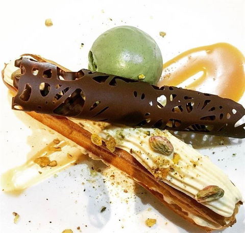 A La Bouffe Bar & Bistro - Tourism Townsville 9