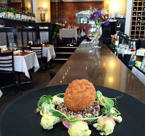 A La Bouffe Bar & Bistro - Tourism Townsville 13