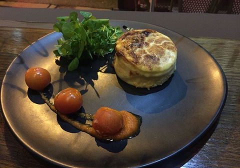 A La Bouffe Bar & Bistro - Tourism Townsville 20