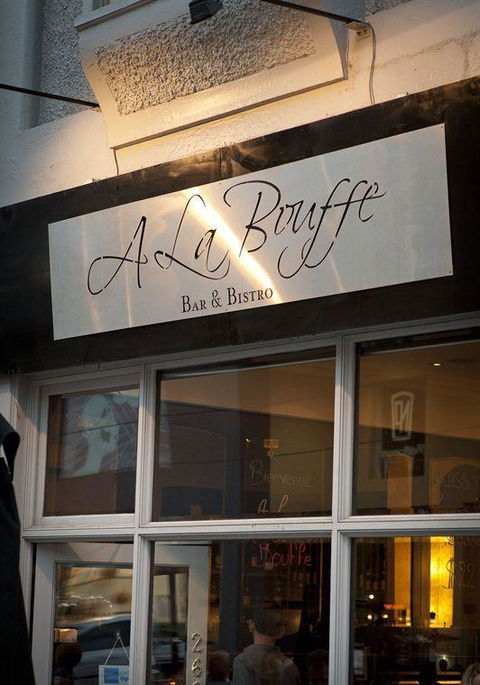 A La Bouffe Bar & Bistro - Tourism Townsville 41