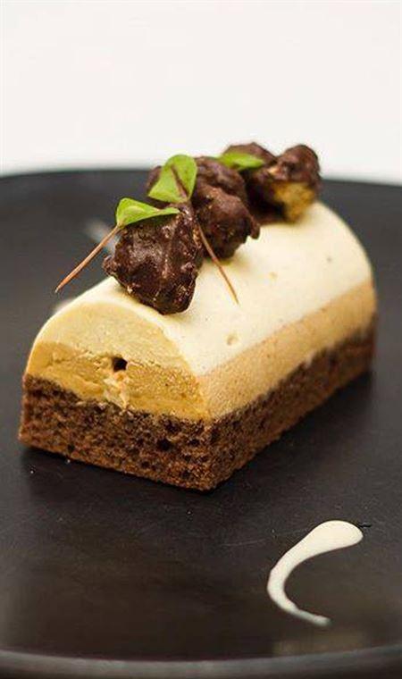 A La Bouffe Bar & Bistro - Tourism Townsville 4