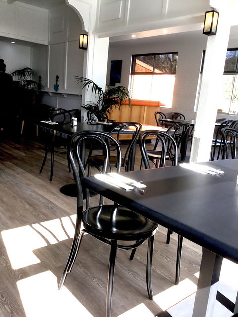 Yacht Club Fifty Five - Tourism Townsville 6