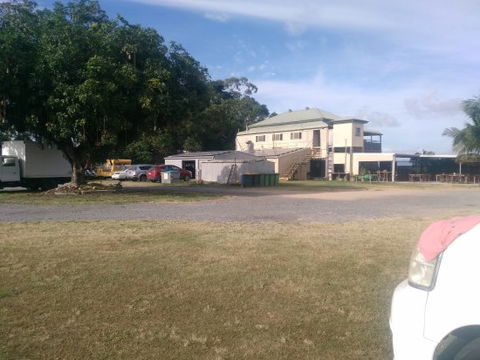 General Gordon Hotel - Tourism Townsville 0