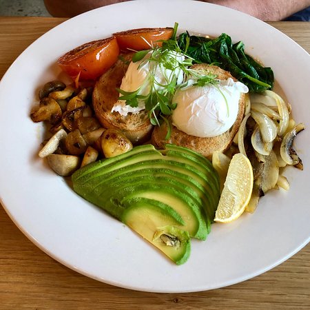 Queenie's Restaurant & Cafe - Tourism Townsville 0