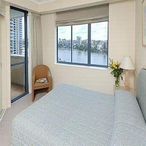 Central Dockside Apartment Hotel - Tourism Townsville 3