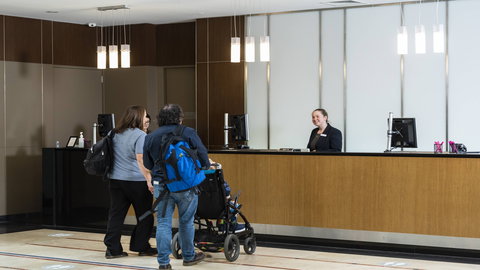 Crowne Plaza Canberra - Tourism Townsville 3