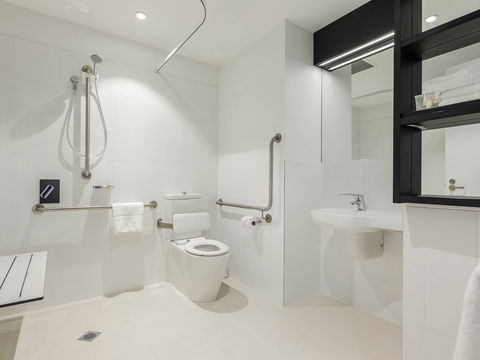 Ibis Adelaide - Tourism Townsville 4