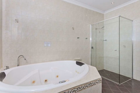 Quality Hotel Bayswater - Tourism Townsville 6