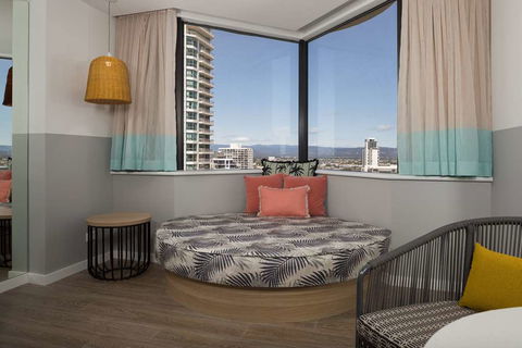 QT Gold Coast - Tourism Townsville 5