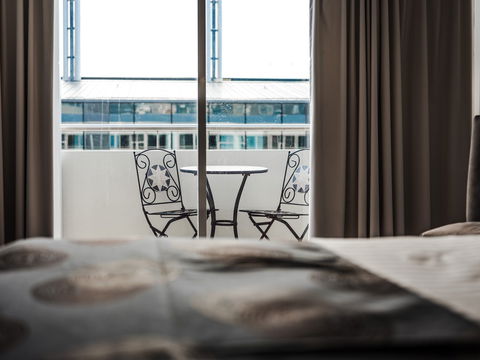 Salamanca Suites - Tourism Townsville 10
