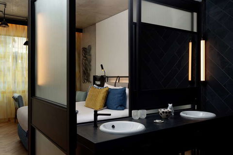 QT Melbourne - Tourism Townsville 5