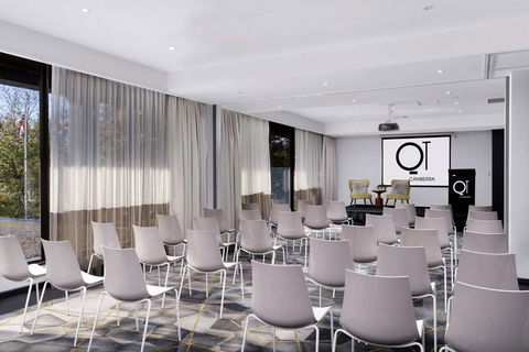 QT Canberra - Tourism Townsville 9