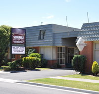 Sunrise Motor Inn