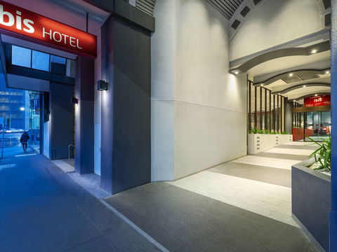 Ibis Hotel - Tourism Townsville 0