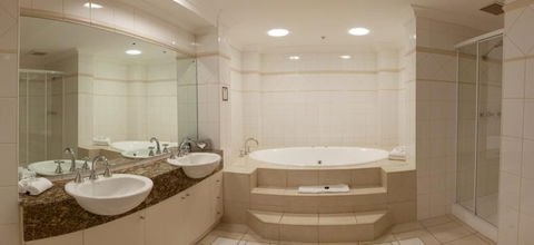 Quality Apartments Adelaide Central - Tourism Townsville 2