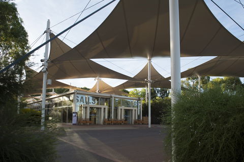 Sails In The Desert Hotel - Tourism Townsville 1