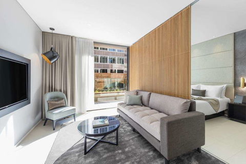 SKYE Suites Sydney - Tourism Townsville 5