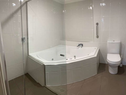 Bathurst Heritage Motor Inn - Tourism Townsville 3