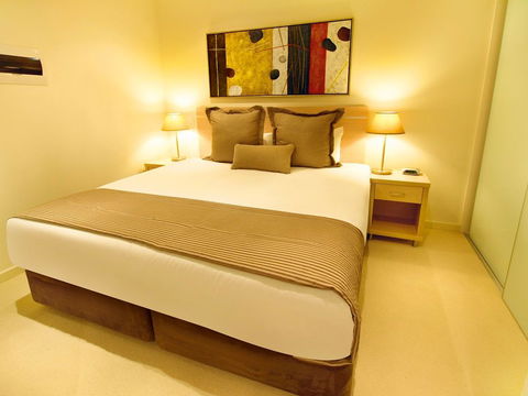 IStay Precinct - Tourism Townsville 1