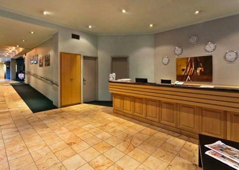 Quality Hotel Manor - Tourism Townsville 1