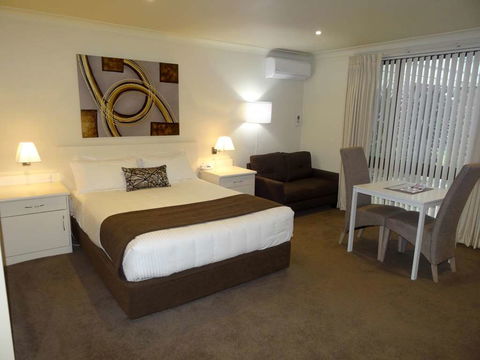 Zig Zag Motel - Tourism Townsville 2