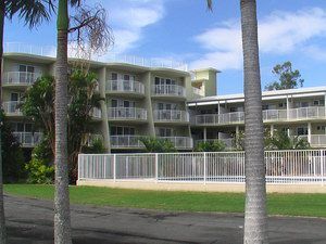 Cabarita Lake Apartments - Tourism Townsville 0